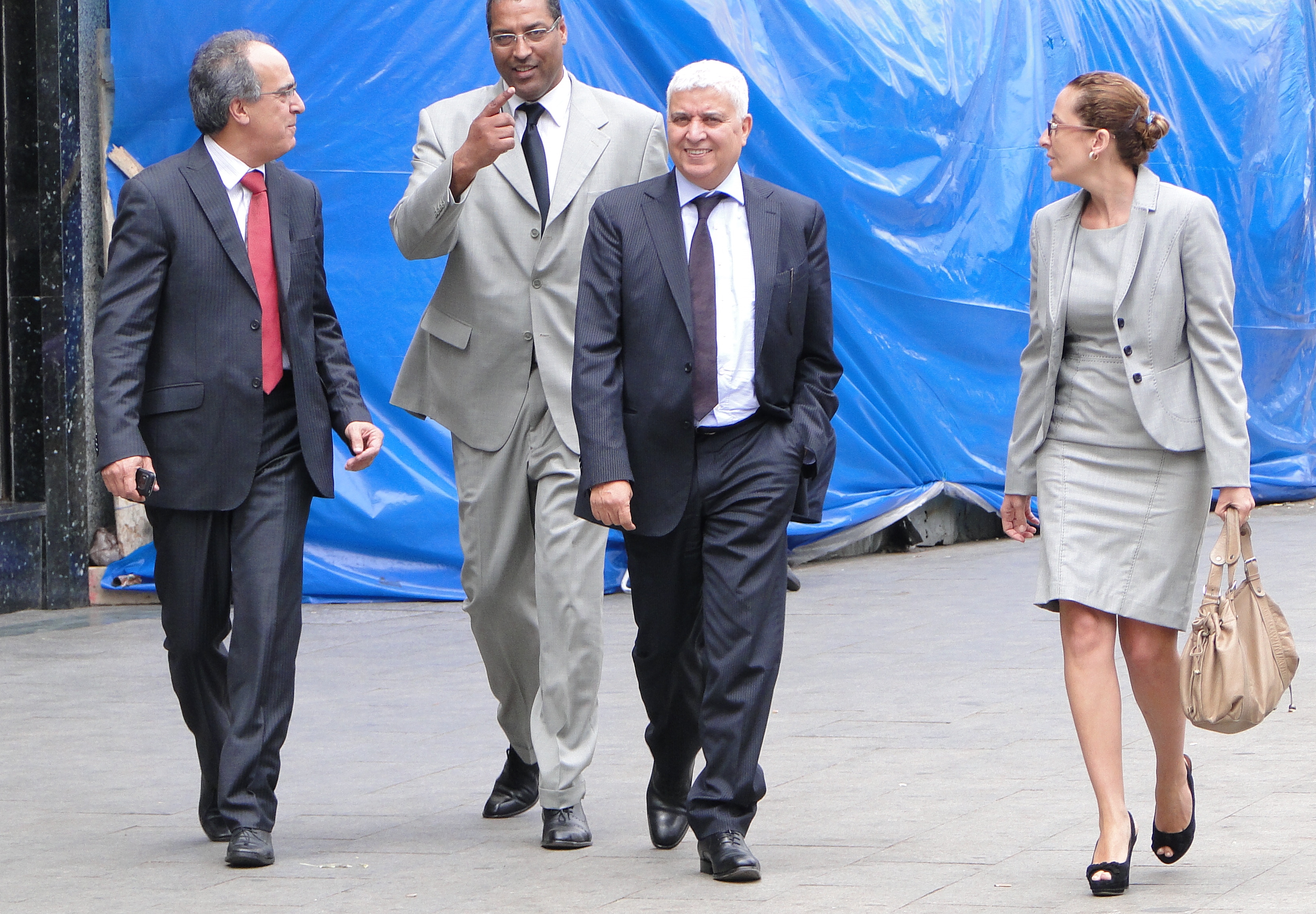 Businesspeople_Head_for_Lunch_-_Casablanca_-_Morocco
