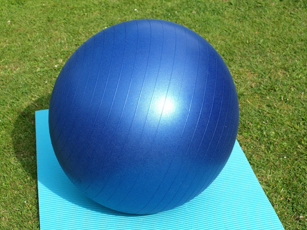 exercise-ball-374948_1920